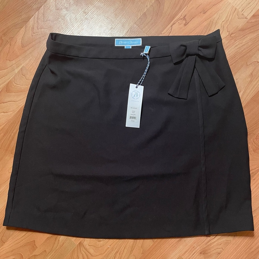 Draper James black skirt